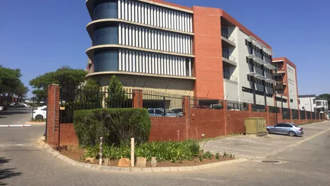 SS WOODMEAD 703 OFFICE PARK